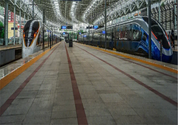 拉萨到南充的火车经过哪些站点